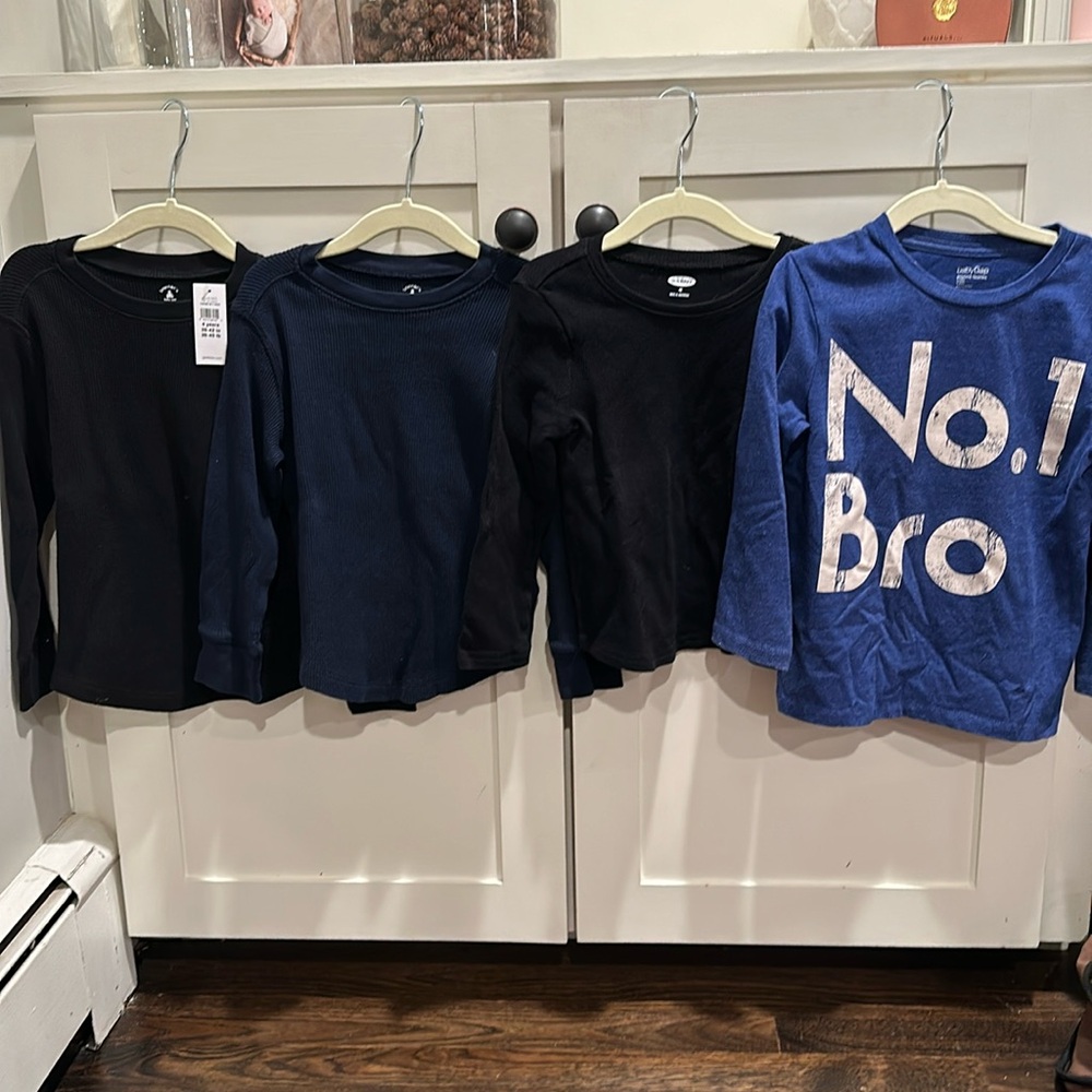 4 Long Sleeved Gap T-Shirts